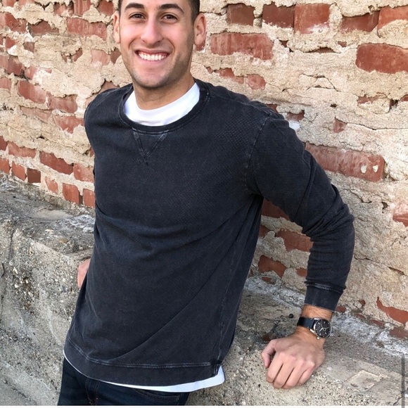 NWT Mens Black Mineral Wash Pullover - Picture 8 of 8